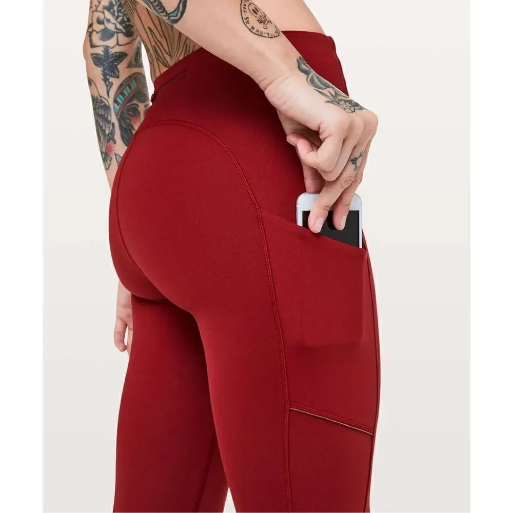 Lululemon Women’s Speed Up Crop *21